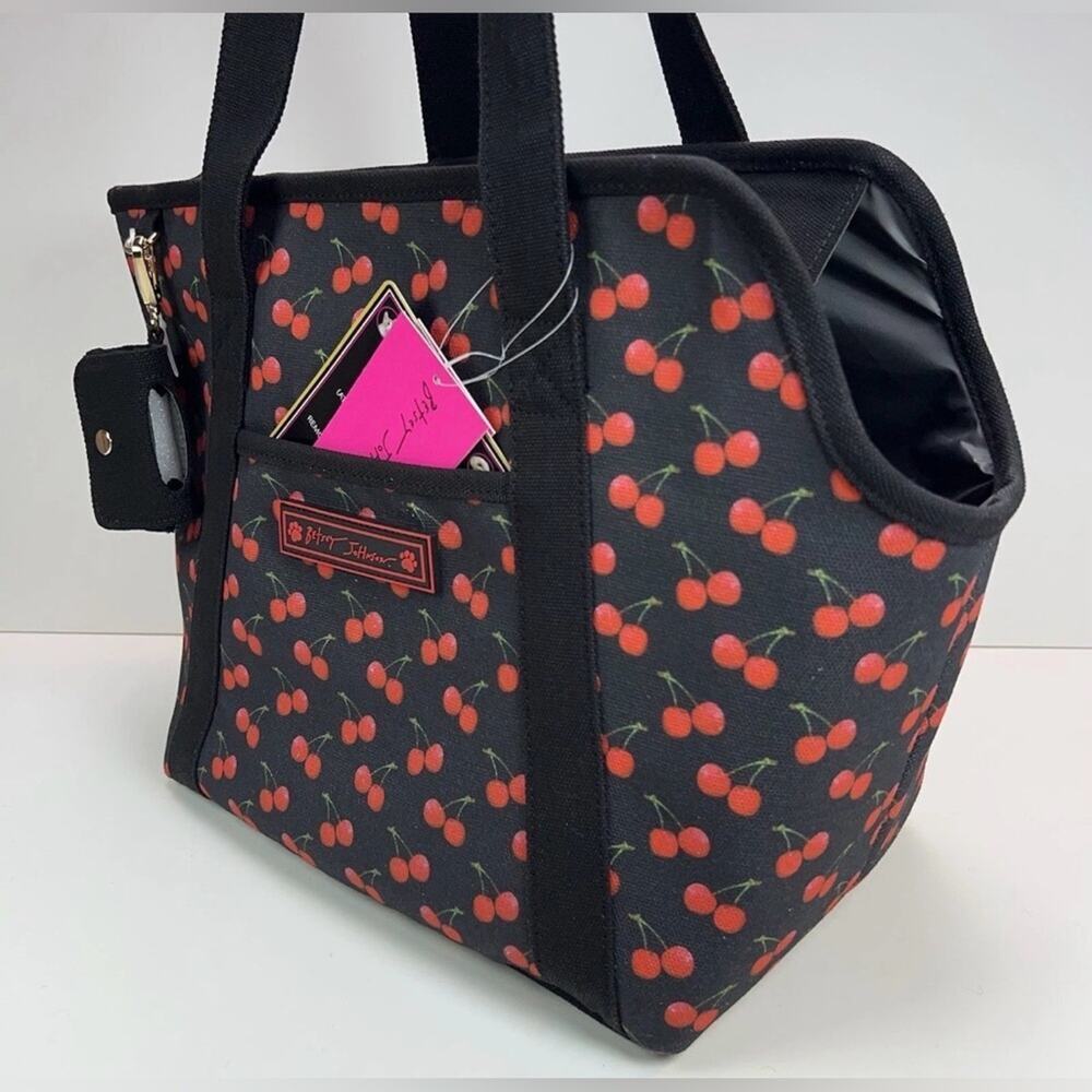NEW BETSEY JOHNSON TSA-compliant pet carrier 16 LBS RED BLACK CHERRY PRINT BAG